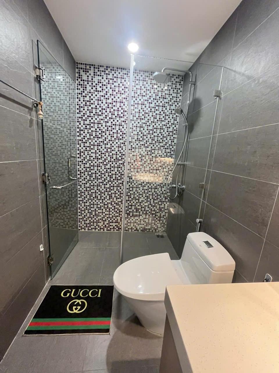 Republic Nearby Airport Free Pool Gym Апартаменты
