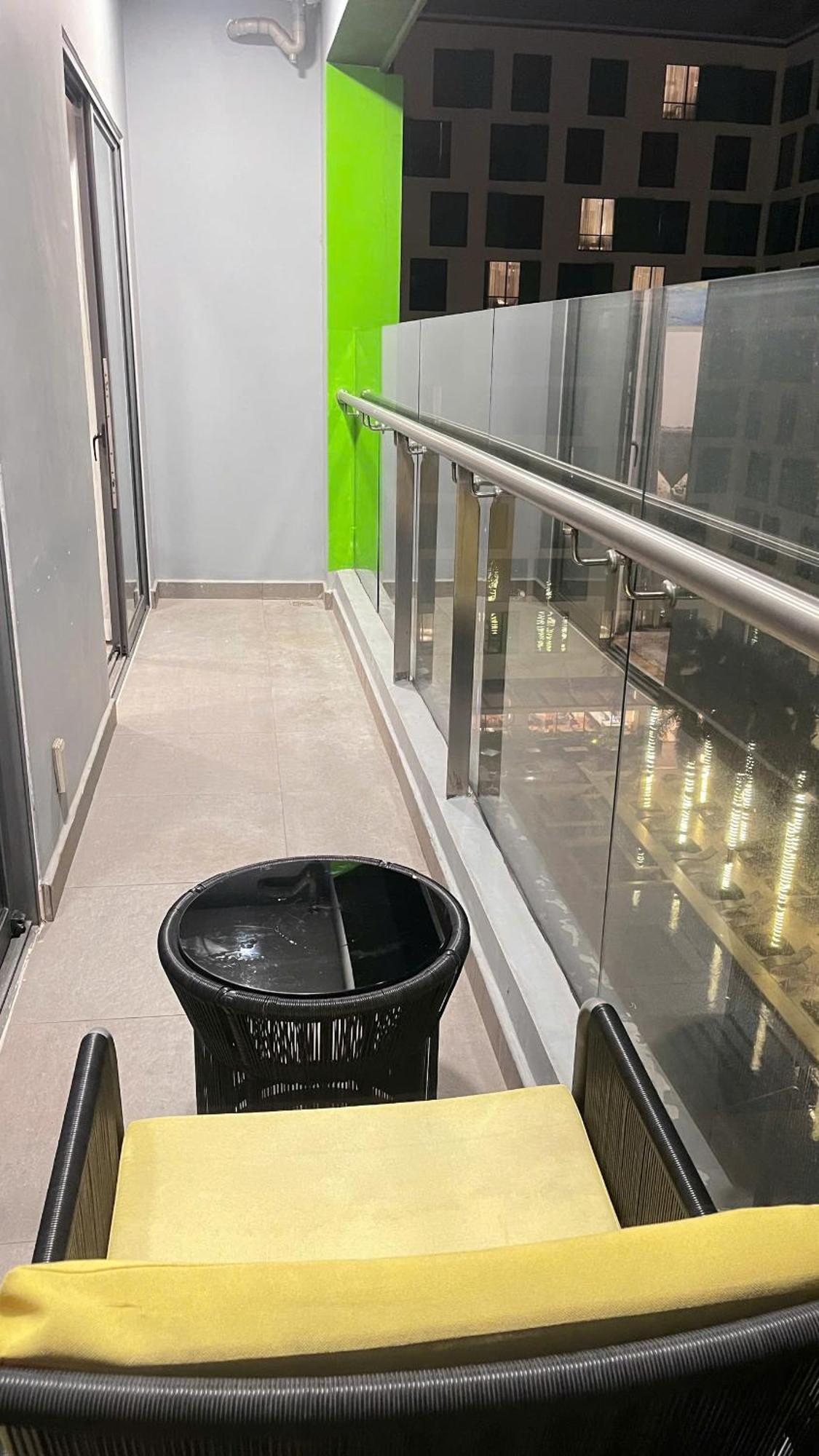 Republic Nearby Airport Free Pool Gym Апартаменты Хошимин