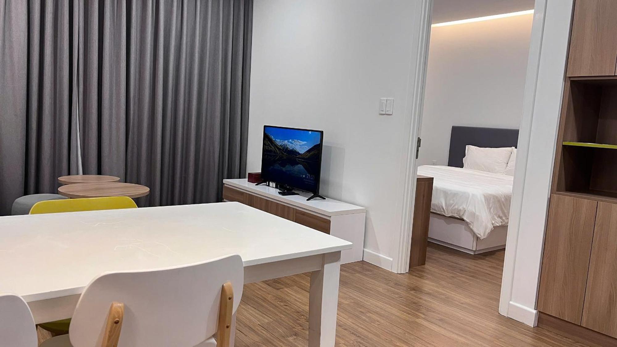 Апартаменты Republic Nearby Airport Free Pool Gym *
